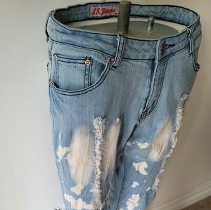 Women's Distressed and Ribbed Jeans Size 11